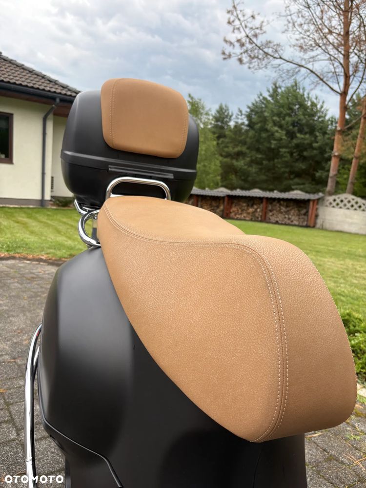 Vespa GTS - 16