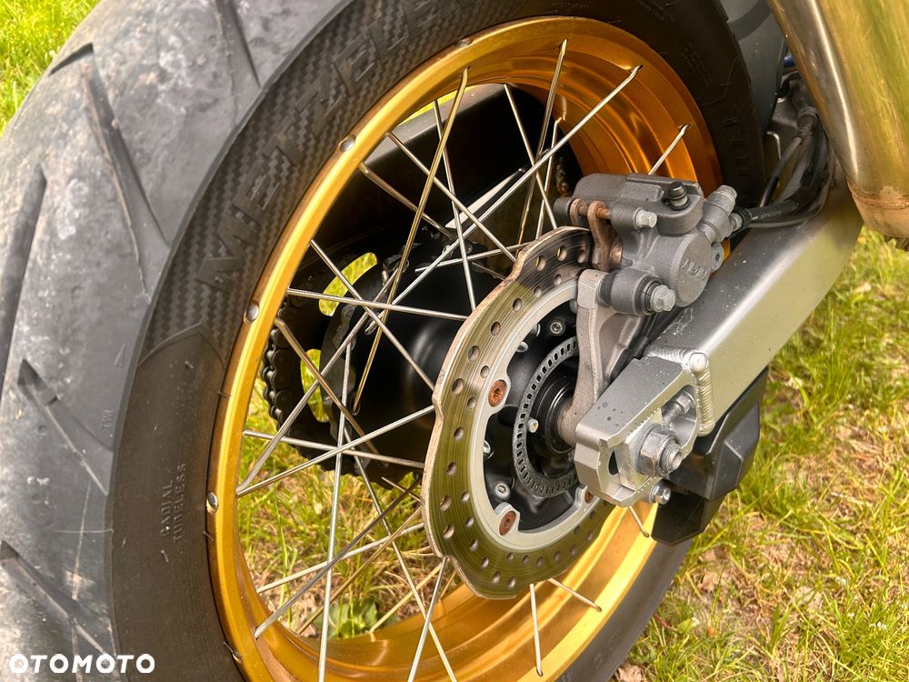 Honda CRF - 33