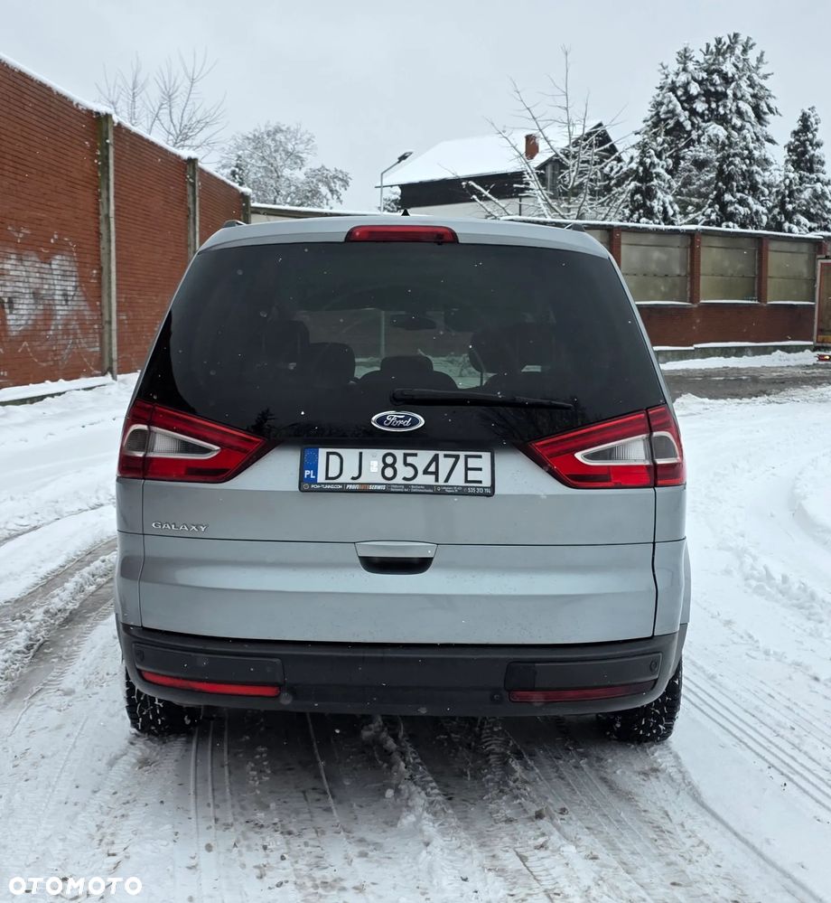 Ford Galaxy 2.0 TDCi Ambiente - 11