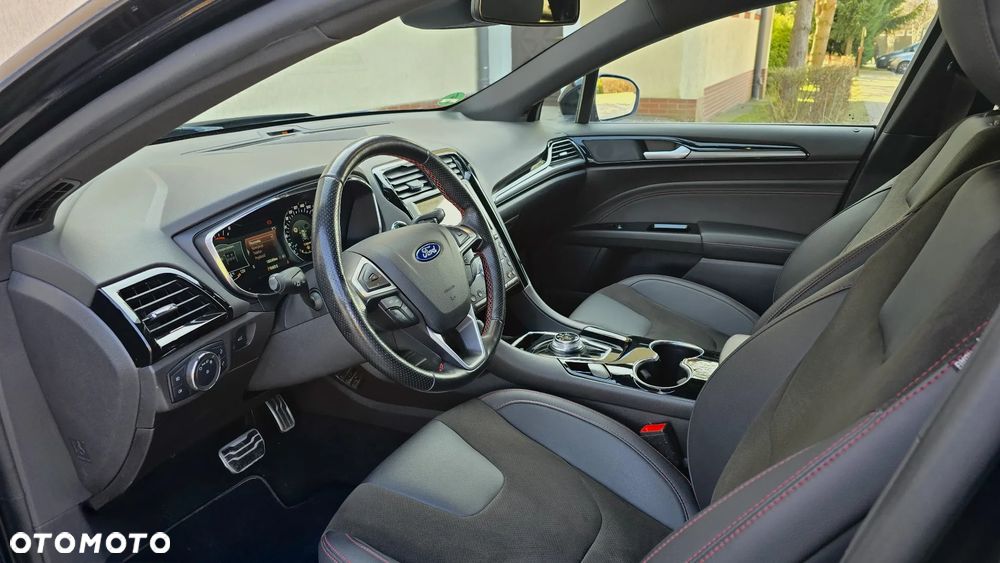 Ford Mondeo 2.0 EcoBlue ST-Line - 23