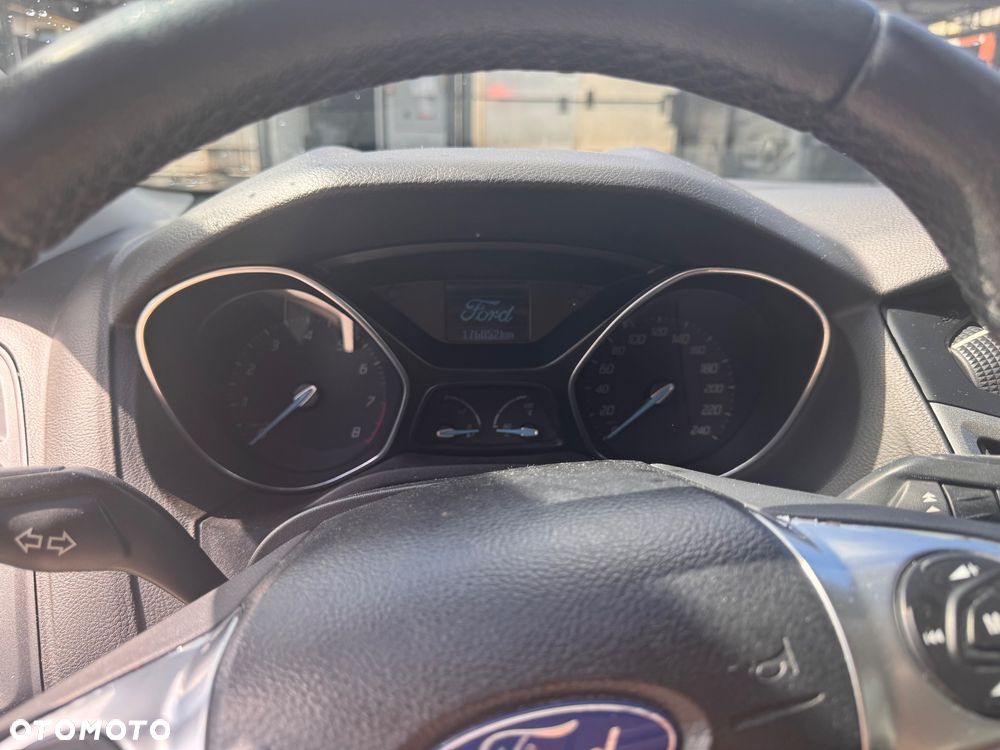 Ford Focus 1.6 Trend - 10