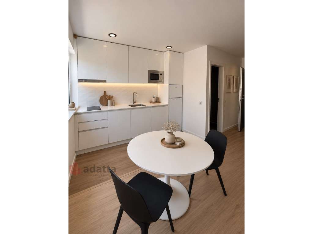 T1 Mobilado para Arrendamento - Avenida Fernão de Magalhães, Coimbra - Grande imagem: 4/10