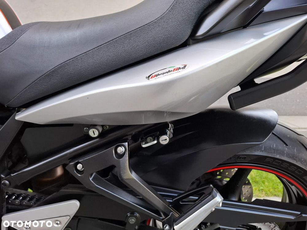 Yamaha FZ6 - 15