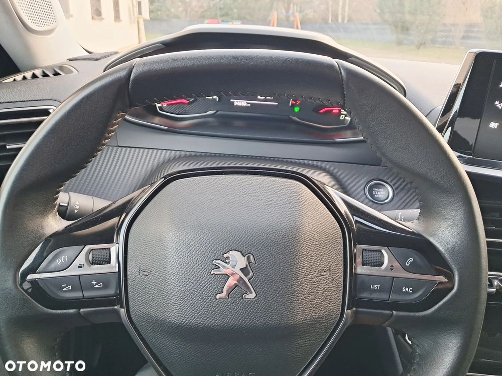 Peugeot 2008 1.2 Pure Tech GPF Allure S&S - 13