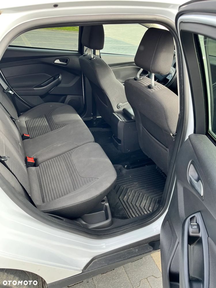 Ford Focus - 13