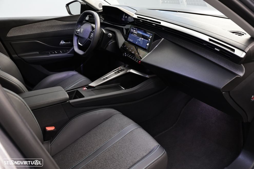 Peugeot 308 SW 1.2 PureTech Allure EAT8 - 22