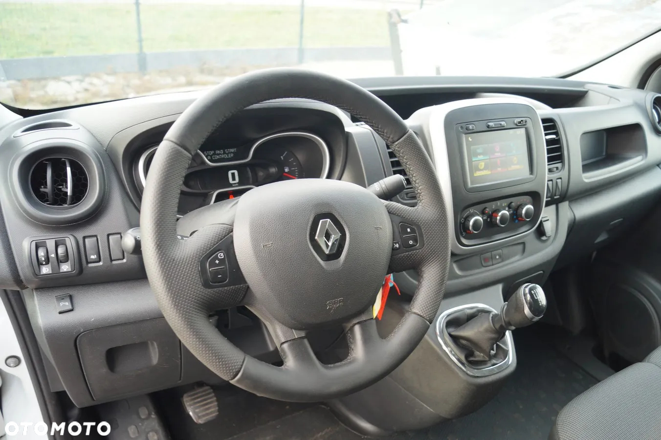 Renault Trafic - 16