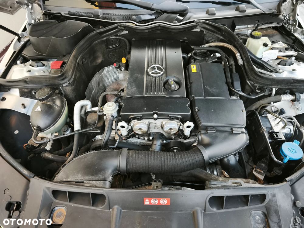 Mercedes-Benz Klasa C 200 (BlueEFFICIENCY) 7G-TRONIC Elegance - 23