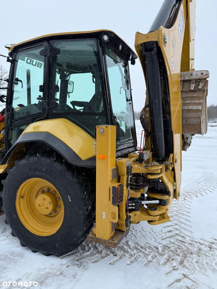 Caterpillar 444 - 10