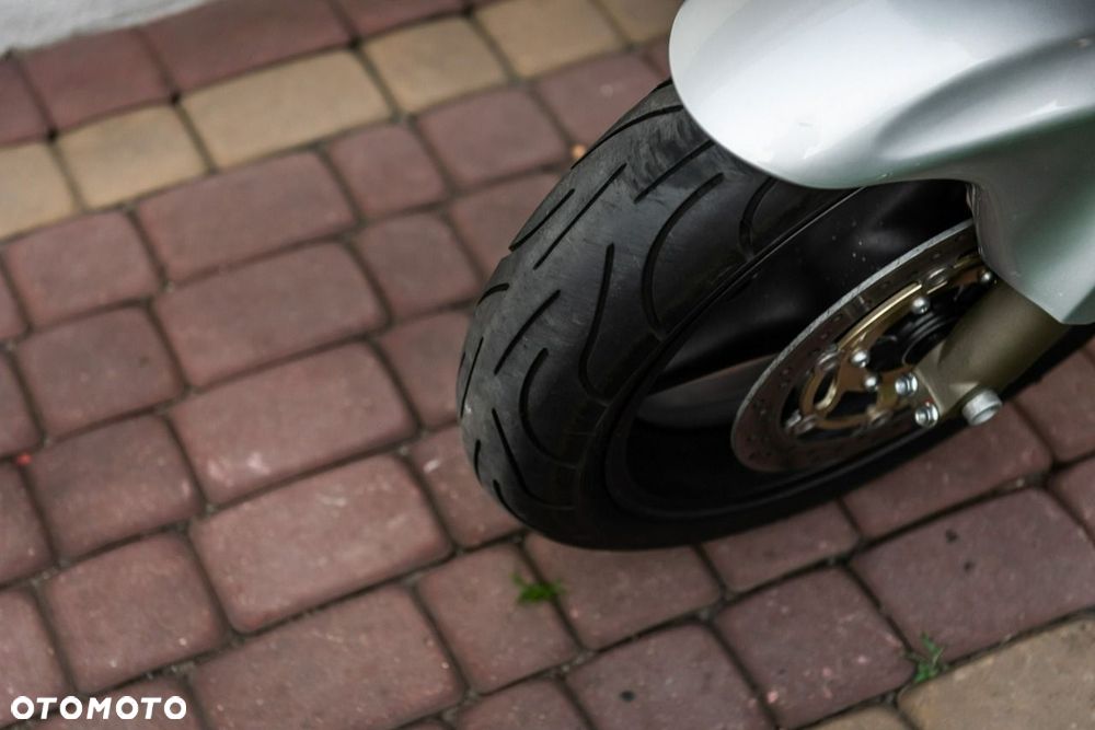 Honda CBR - 8