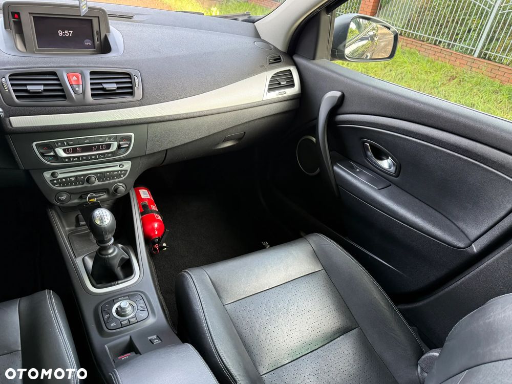 Renault Megane Grandtour dCi 160 FAP Luxe - 23