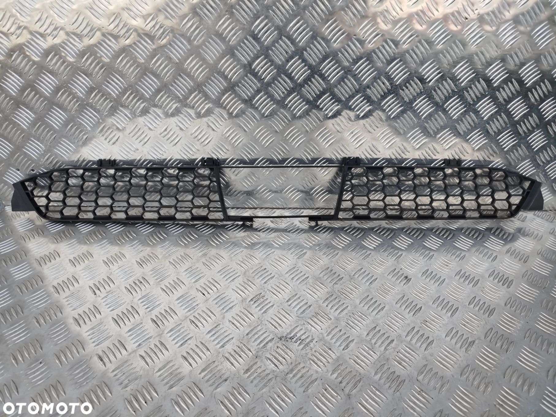 SIATKA POSZYCIA ZDERZAKA SCANIA NTG - 1