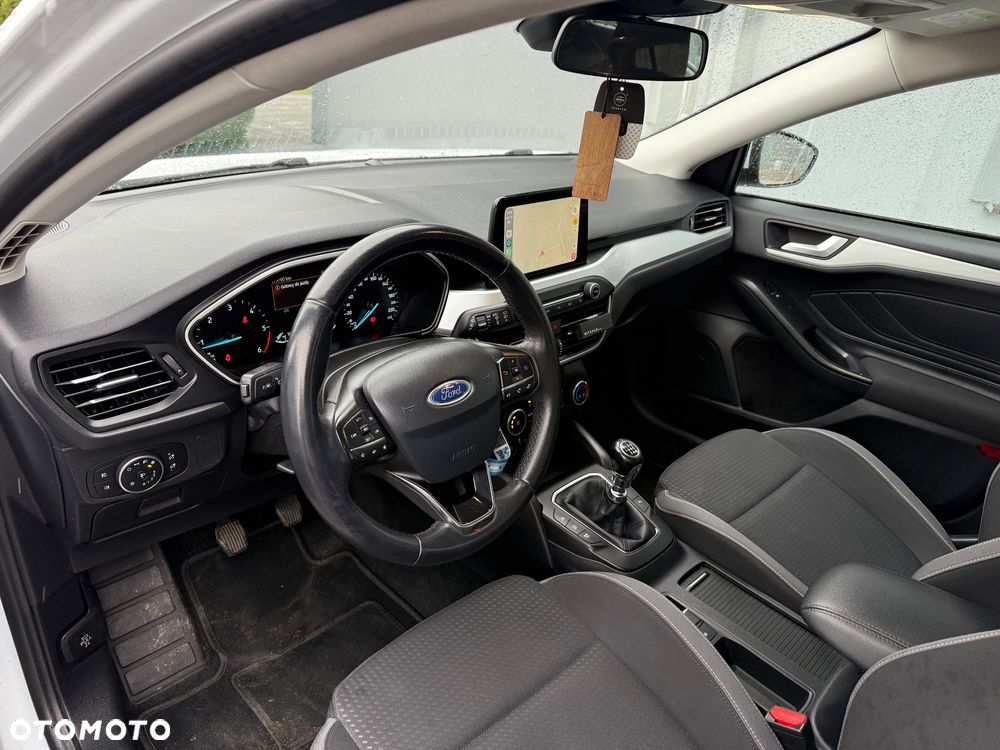 Ford Focus 1.5 TDCi DPF Start-Stopp-System Ambiente - 10