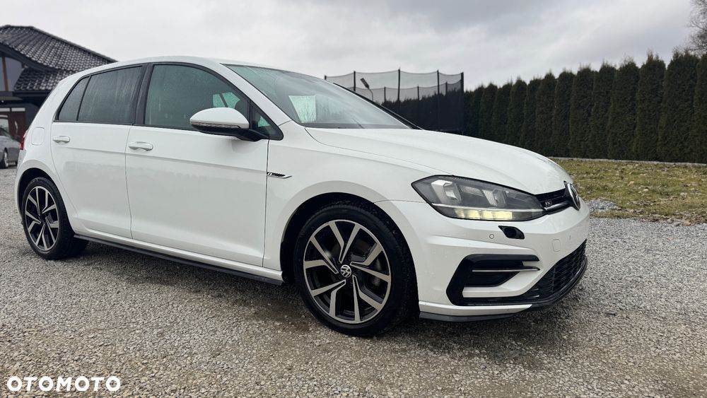 Volkswagen Golf - 25