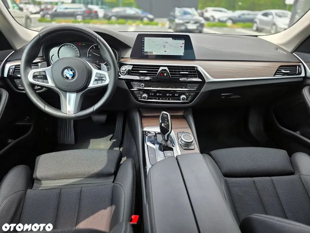 BMW Seria 5 520i GPF Sport Line sport - 16
