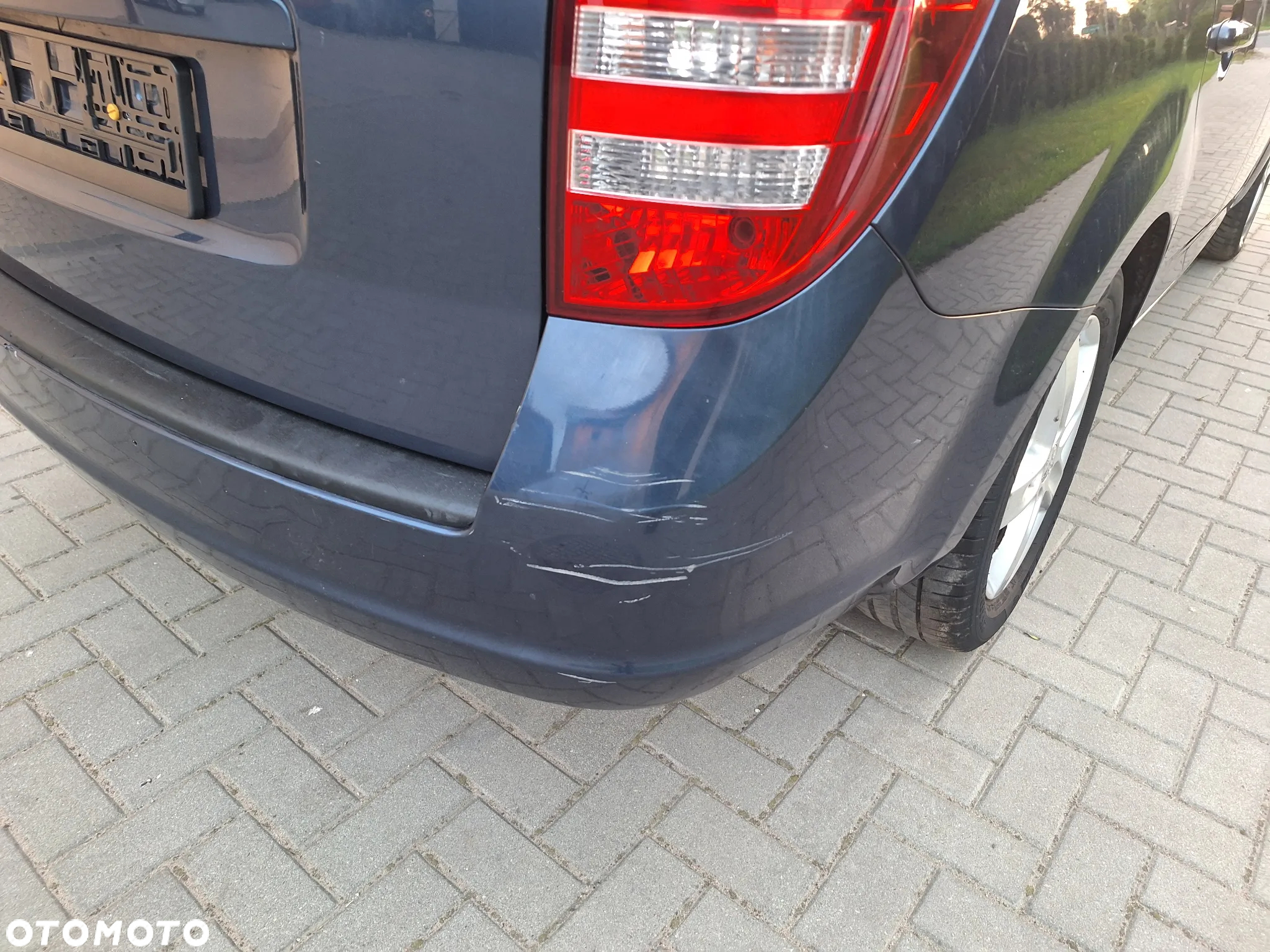 Kia Ceed - 10