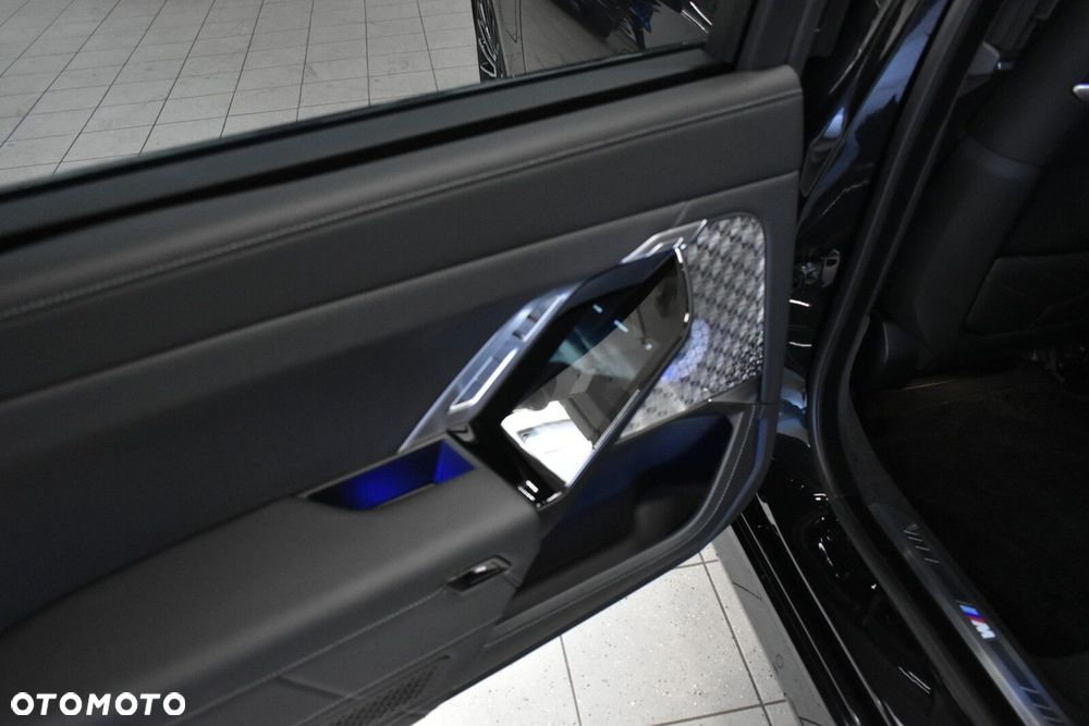 BMW Seria 7 - 28