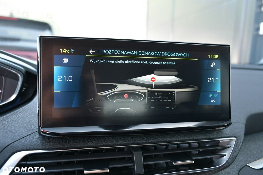 Peugeot 3008 1.6 PureTech Hybrid PHEV Allure Pack S&S EAT8 - 34