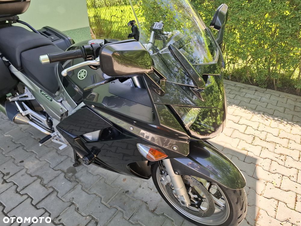 Yamaha FJR - 14