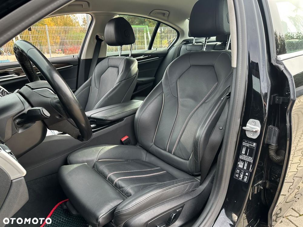 BMW Seria 5 520d xDrive Luxury Line - 40