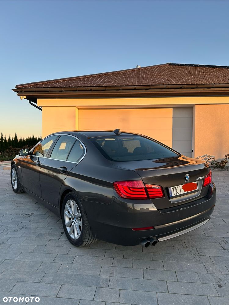 BMW Seria 5 520d - 2