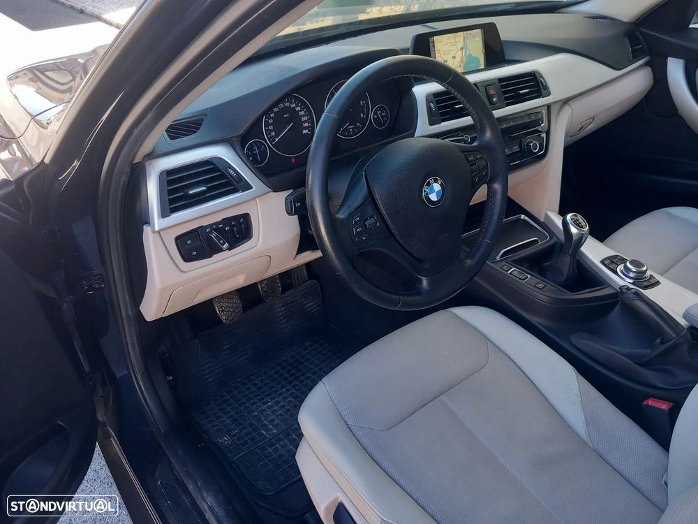 BMW 320 d Line Sport - 21