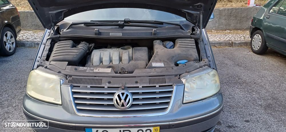VW Sharan 2.0 TDI Confortline - 23