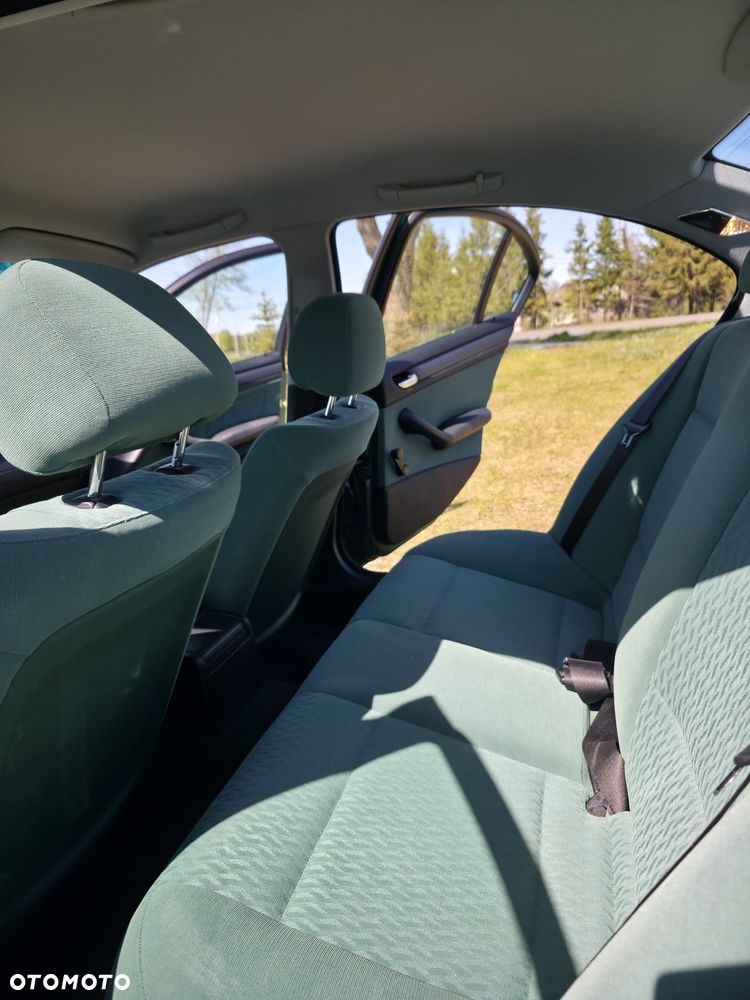 BMW Seria 3 - 15