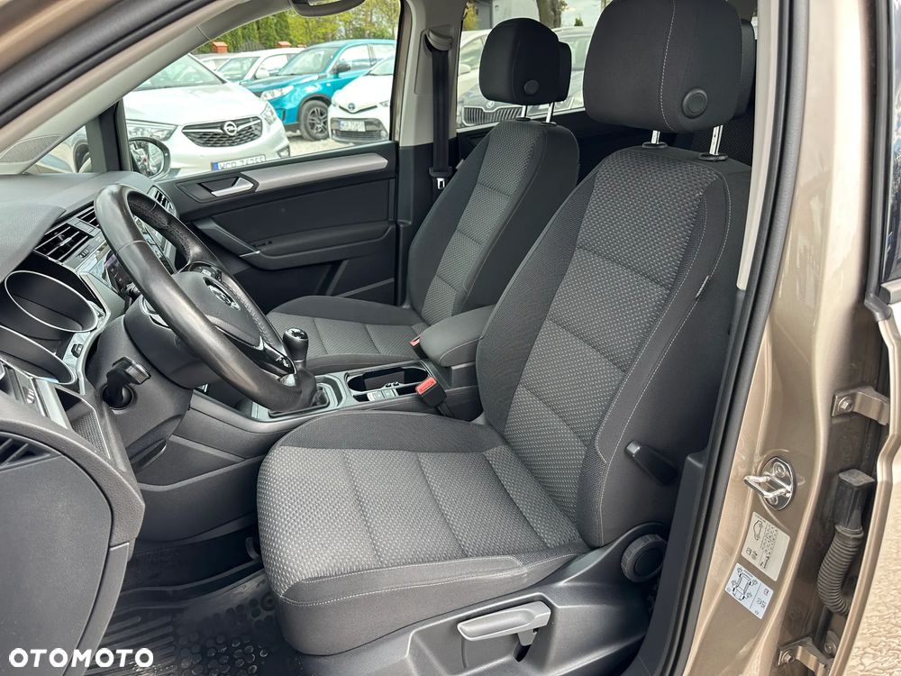 Volkswagen Touran 2.0 TDI BMT Comfortline - 13