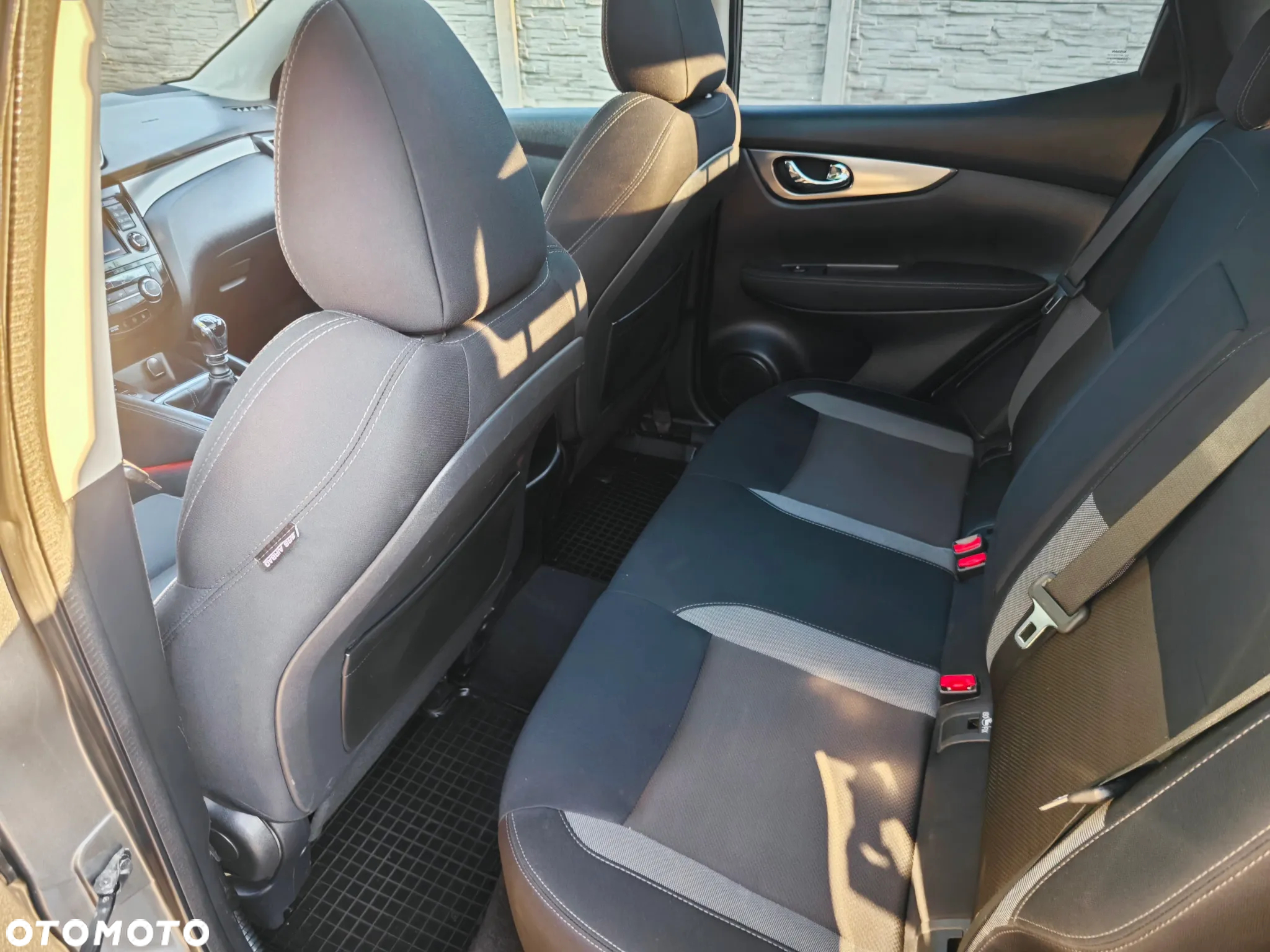 Nissan Qashqai 1.6 DCi 4x4 N-Connecta EU6 - 25