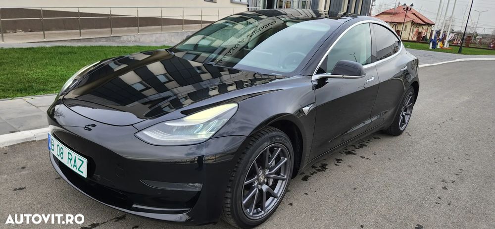 Tesla Model 3 Standard Reichweite Plus Hinterradantrieb - 2