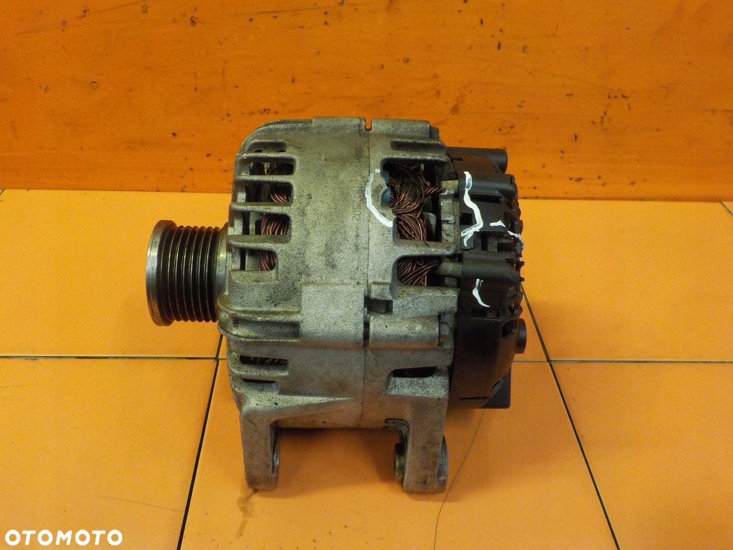 TRAFIC VIVARO PRIMASTAR 2.0 DCI EURO 5 13r 114KM M9R630 alternator - 1