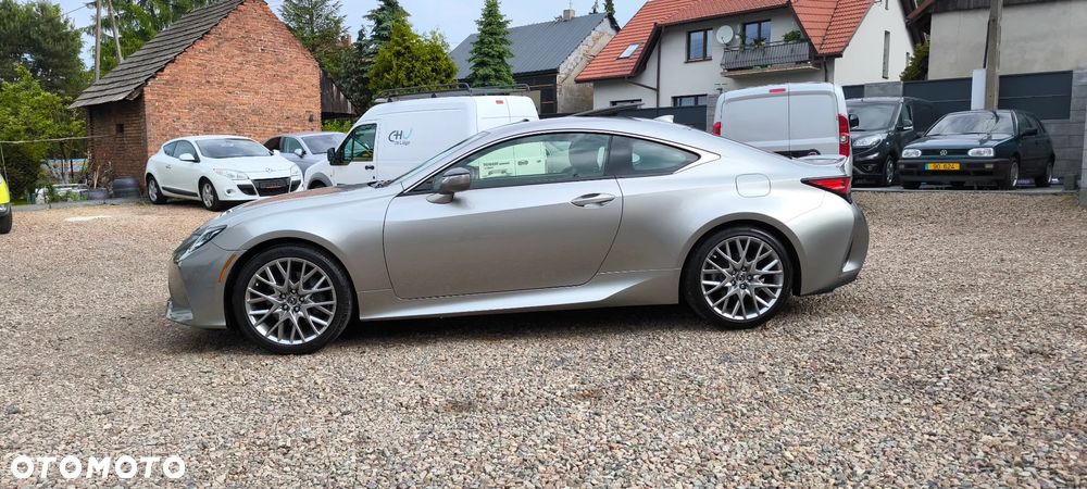 Lexus RC - 3