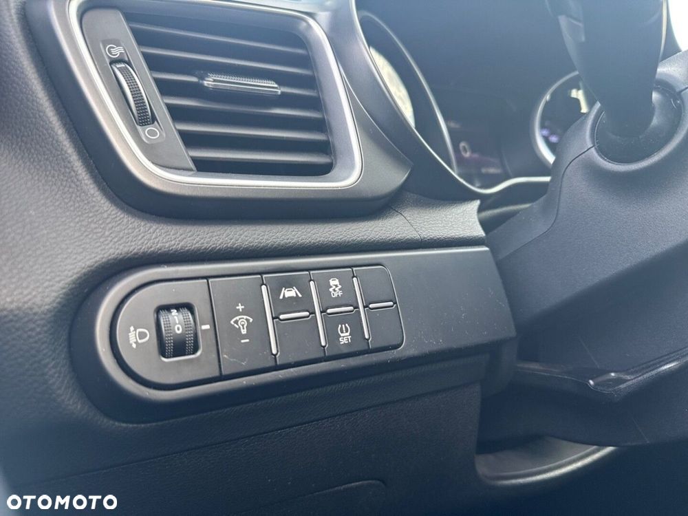 Kia Ceed 1.5 T-GDI M - 24