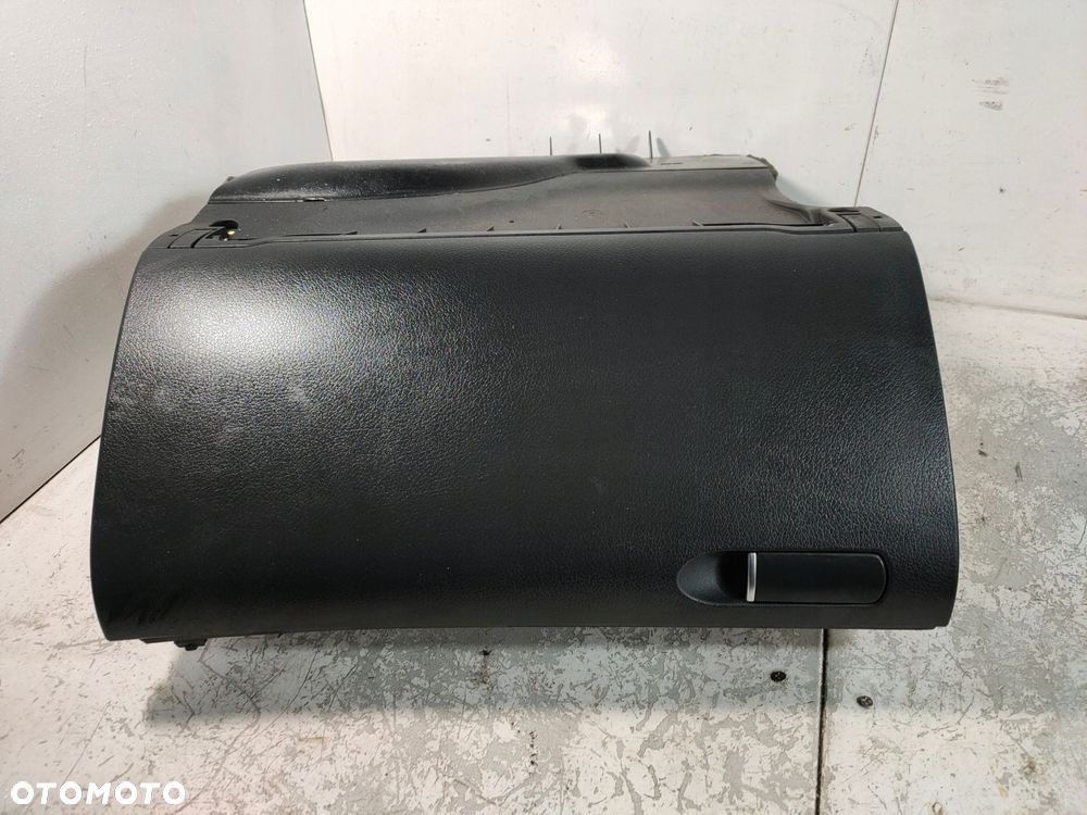schowek pasażera audi a4 b6 czarny soul - 1