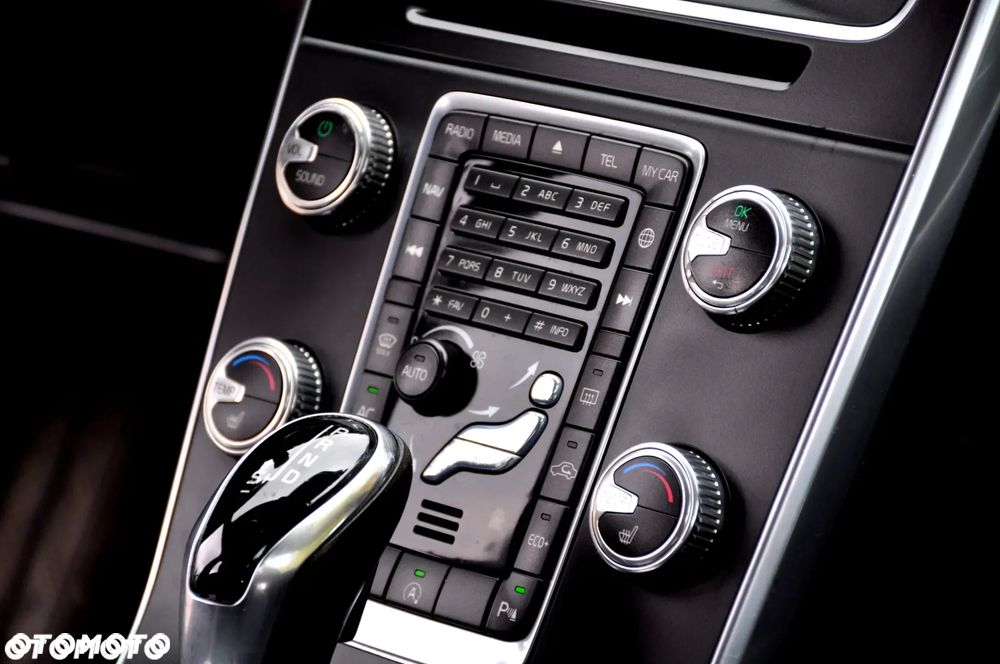 Volvo V60 D4 Drive-E Summum - 32