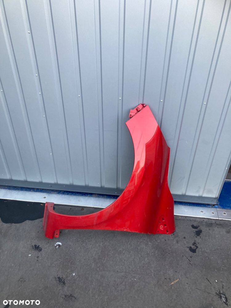 RENAULT CLIO 4 IV błotnik przedni lewy przód czerwony - 2