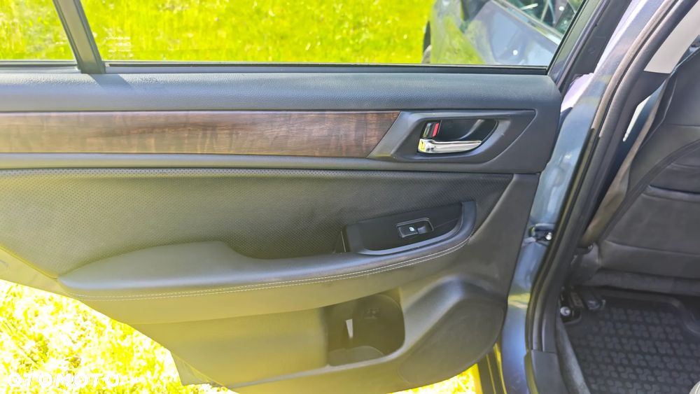 Subaru Outback - 10