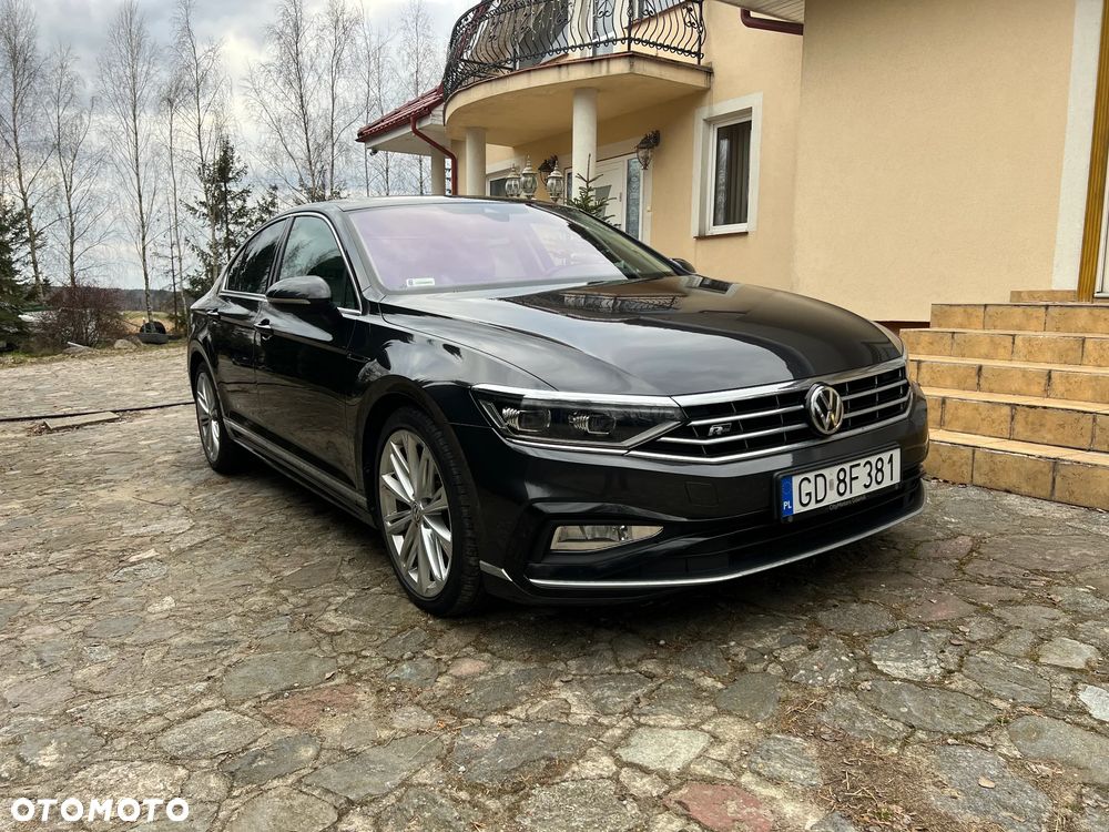 Volkswagen Passat - 2