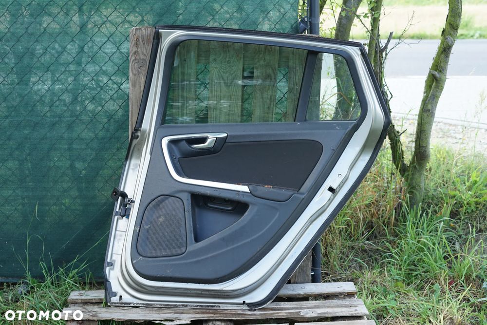Drzwi tył tylne prawe Volvo V60 I 484-16 - 9