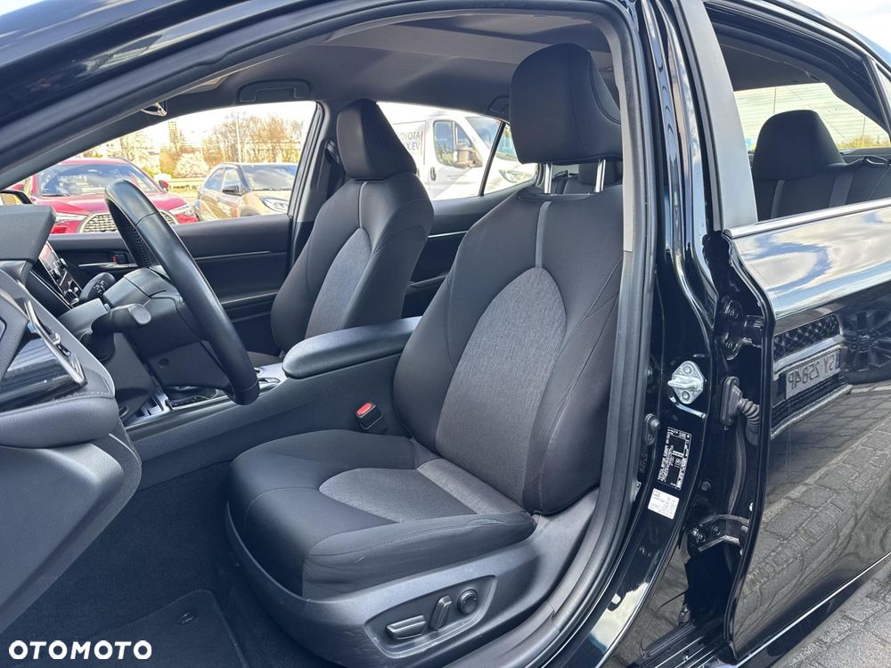 Toyota Camry 2.5 Hybrid Comfort CVT - 17