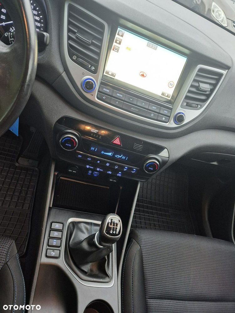 Hyundai Tucson - 16