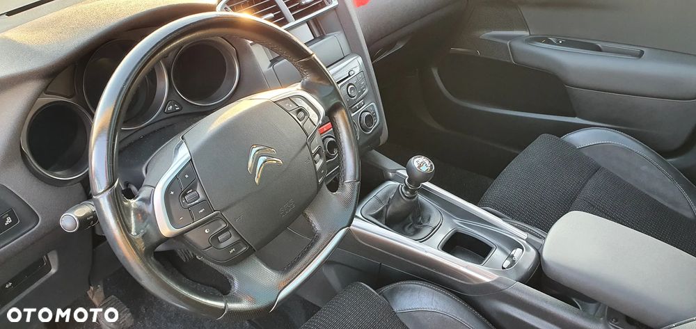 Citroën C4 2.0 HDi Exclusive - 11