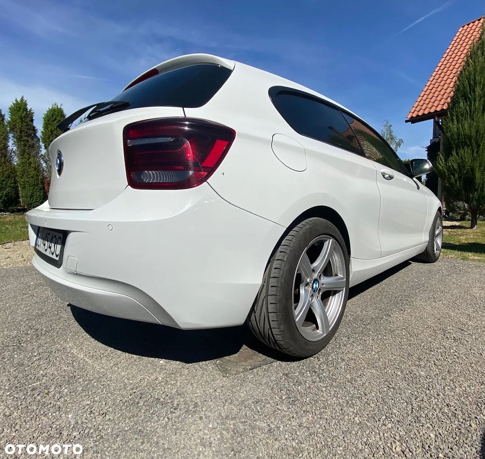 BMW Seria 1 114d Sport Line - 5