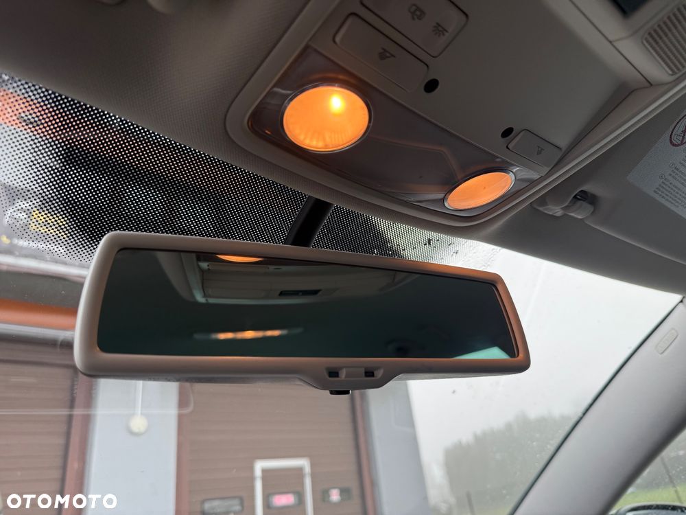 Volkswagen Passat 2.0 TDI Comfortline DSG - 29