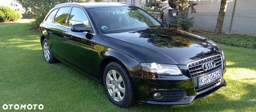 Audi A4 Limousine - 1