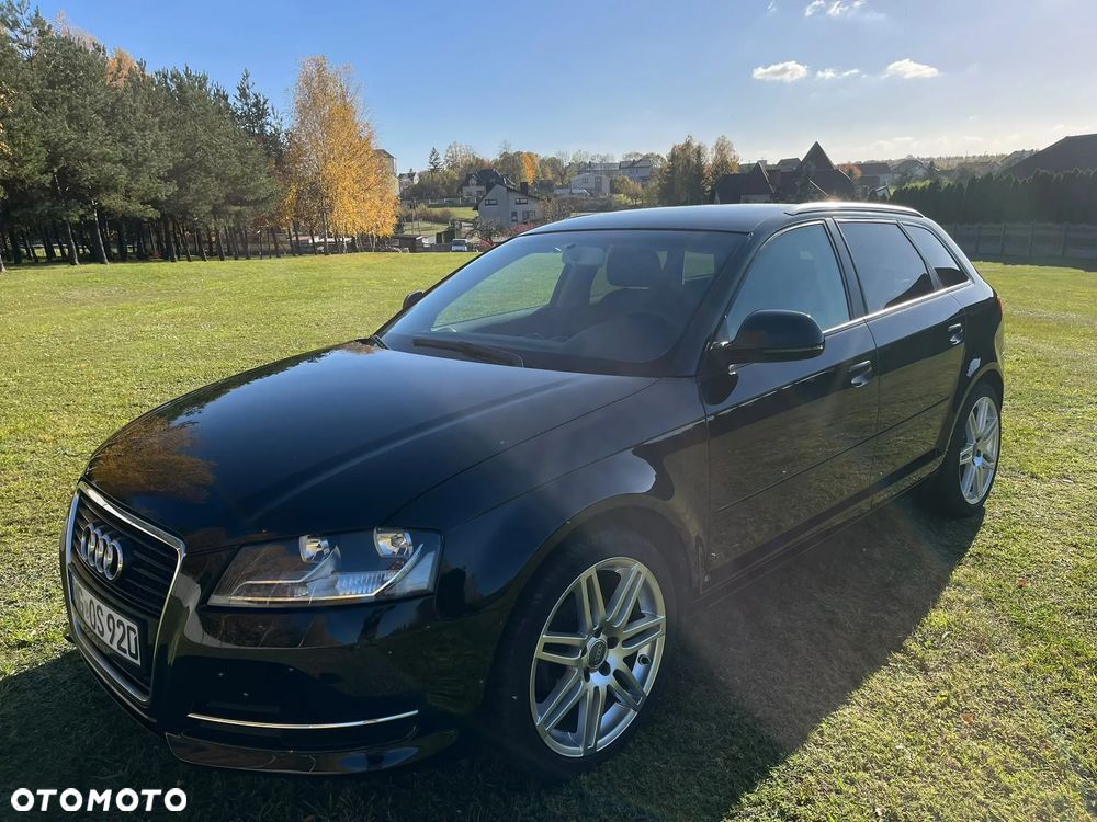 Audi A3 Sportback 1.6 Ambiente - 2