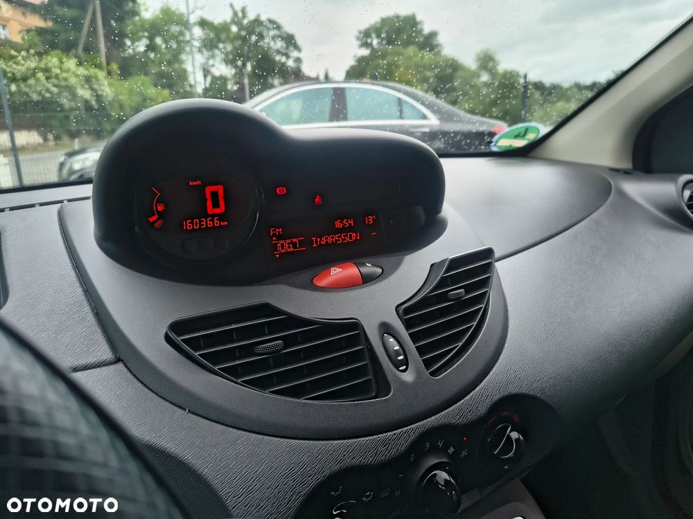 Renault Twingo 1.2 16V Night & Day - 21