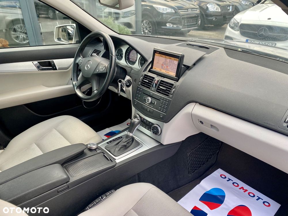 Mercedes-Benz Klasa C 200 CDI DPF Automatik Avantgarde - 21