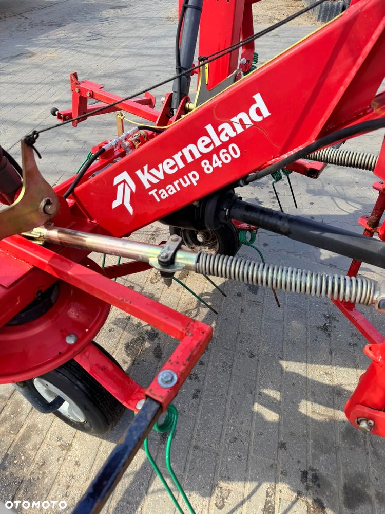 Kverneland Taarup 8460 - 9